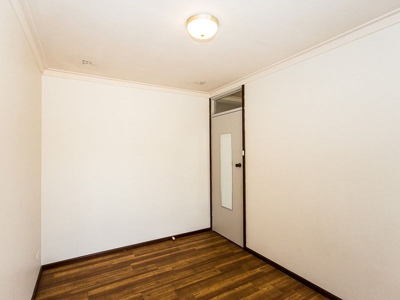 5 Kari Court, Camillo WA 6111