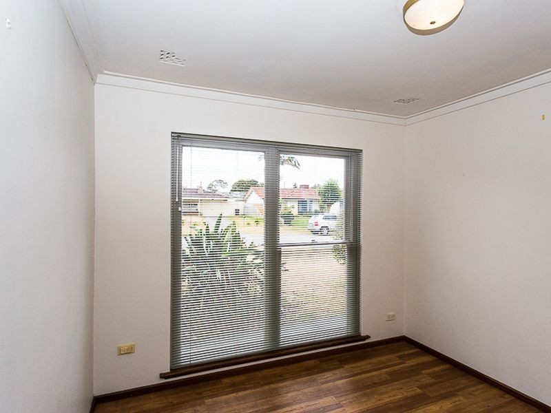 5 Kari Court, Camillo WA 6111