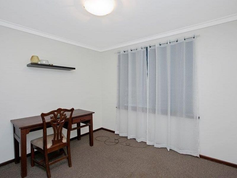 13 Delamere Way, Camillo WA 6111