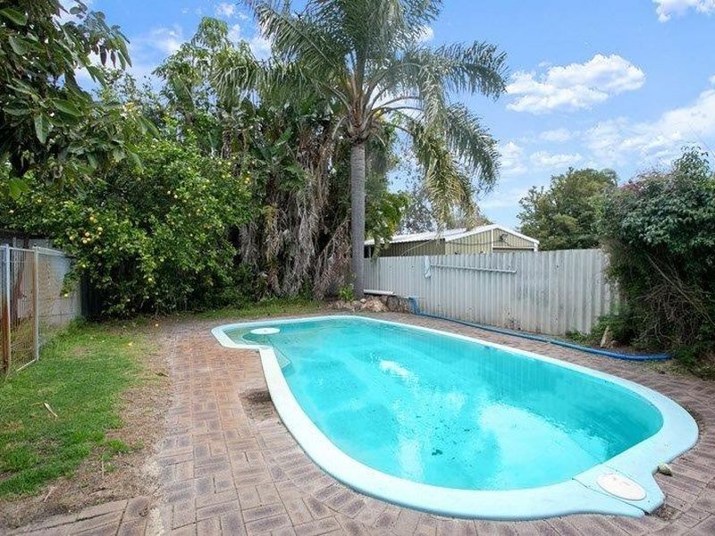 13 Delamere Way, Camillo WA 6111