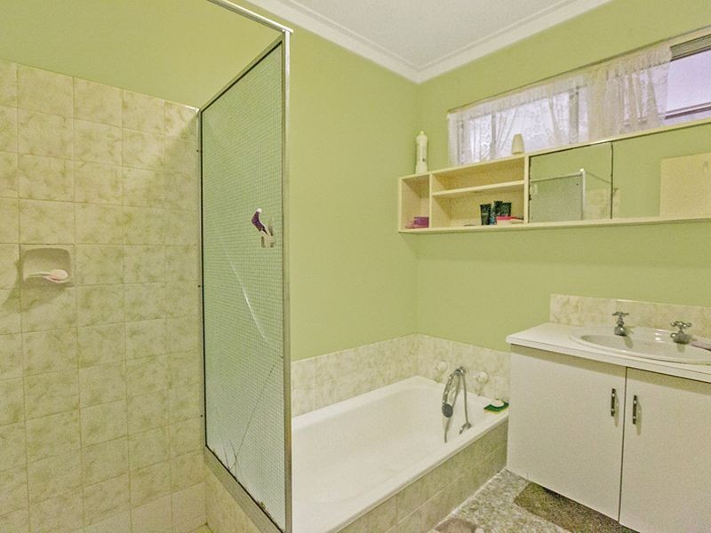 26 Deerness Way, Armadale WA 6112