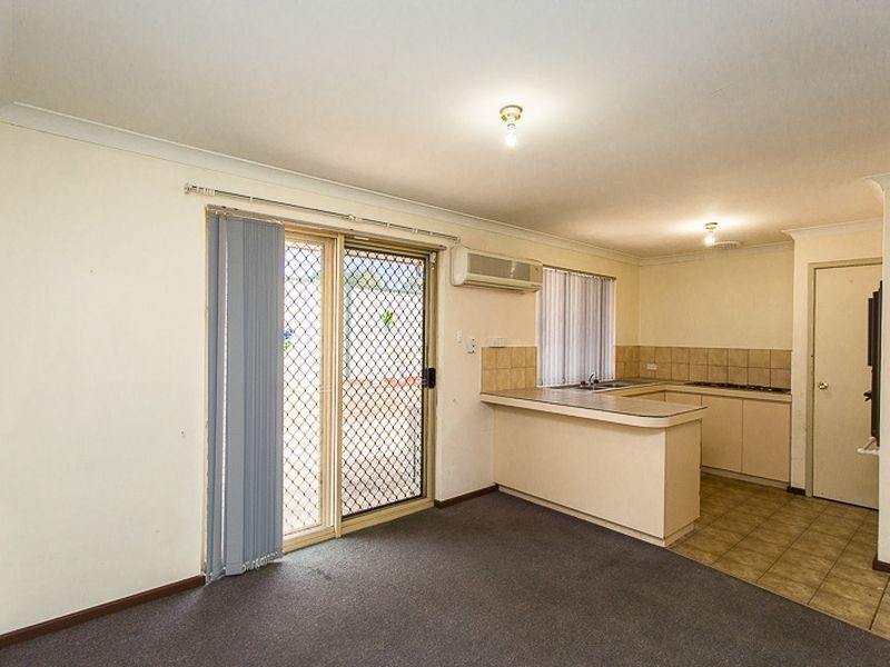 Unit 11/18 Lathwell Street, Armadale WA 6112