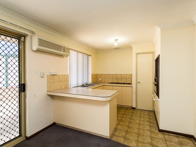 Unit 11/18 Lathwell Street, Armadale WA 6112