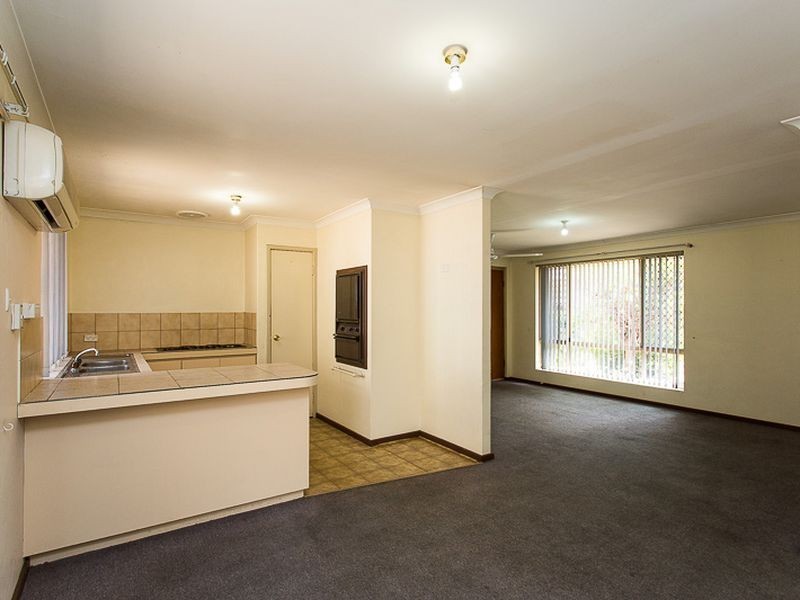 Unit 11/18 Lathwell Street, Armadale WA 6112