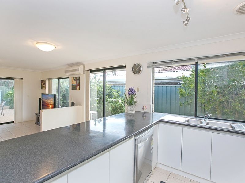 105 Folland Parade, Atwell WA 6164