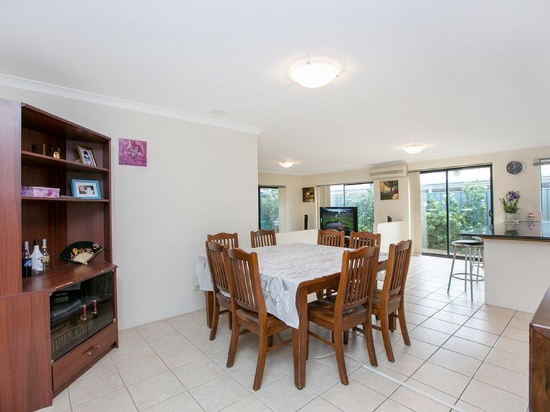 105 Folland Parade, Atwell WA 6164
