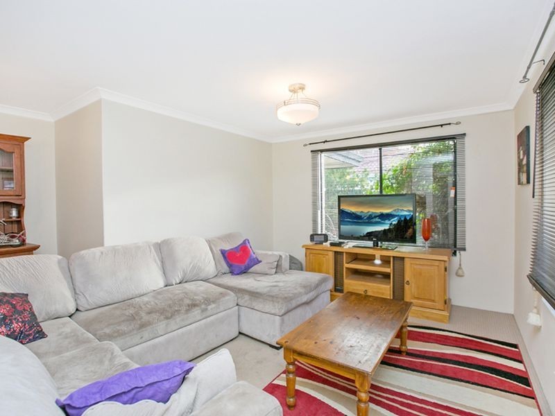 105 Folland Parade, Atwell WA 6164