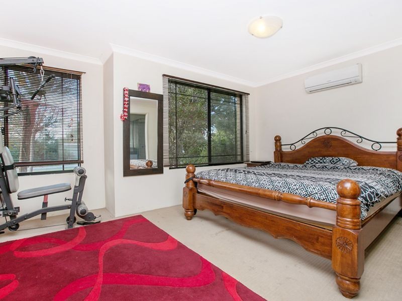 105 Folland Parade, Atwell WA 6164