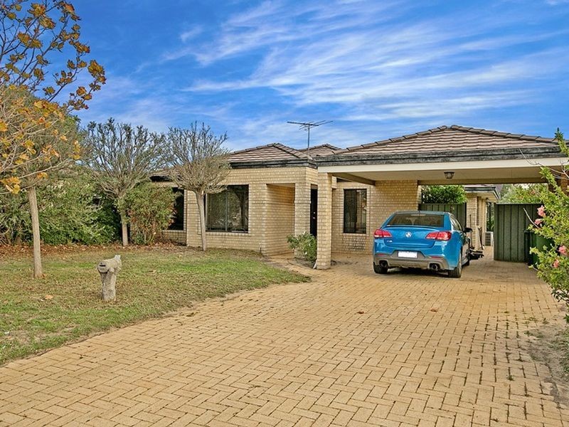 105 Folland Parade, Atwell WA 6164