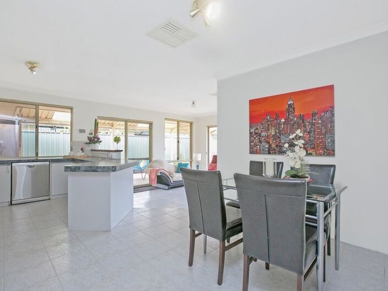 107 Folland Parade, Atwell WA 6164