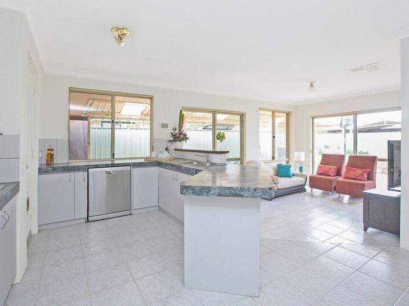 107 Folland Parade, Atwell WA 6164