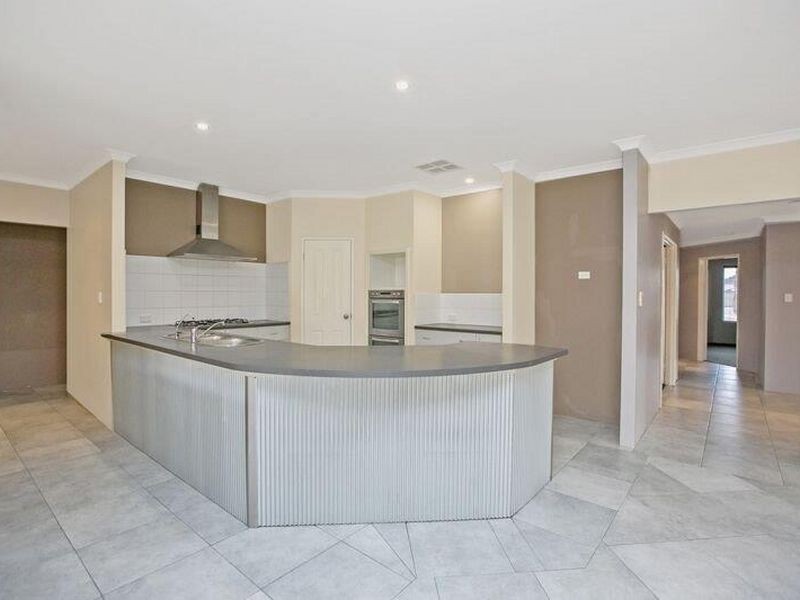5 Concord Terrace, Atwell WA 6164