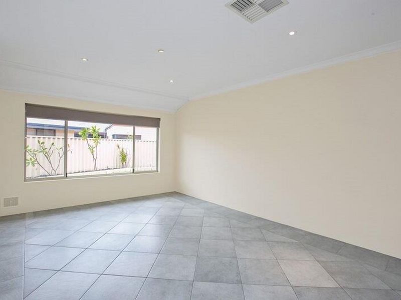 5 Concord Terrace, Atwell WA 6164