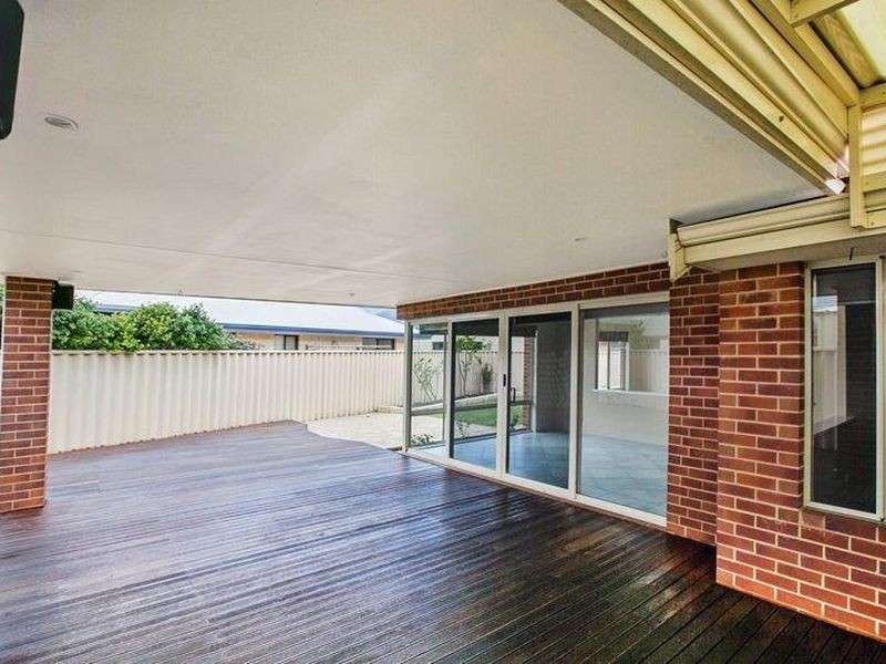 5 Concord Terrace, Atwell WA 6164