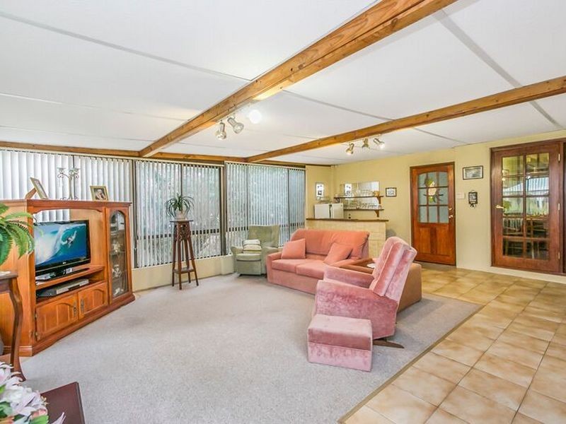 5 Whittington Street, Mount Nasura WA 6112