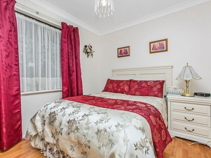 5 Whittington Street, Mount Nasura WA 6112