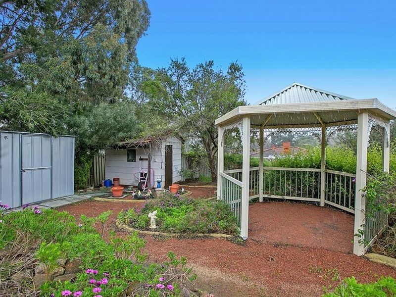 5 Whittington Street, Mount Nasura WA 6112