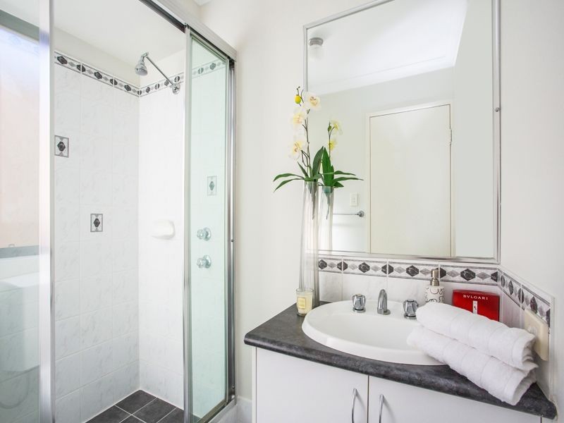 13 Reeves Entrance, Success WA 6164