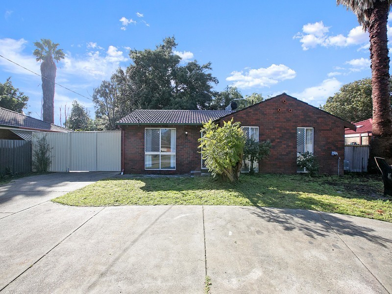 6 Redross Court, Armadale WA 6112