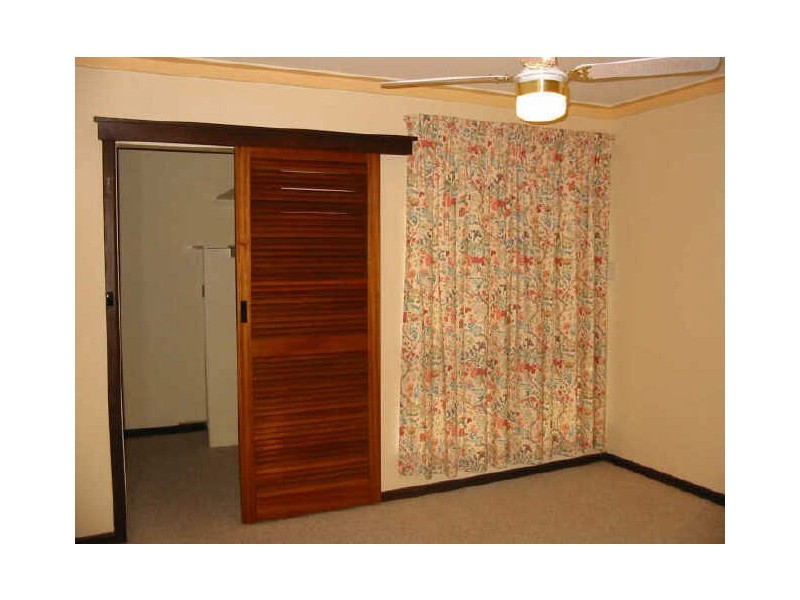 27 Gladstone Road, Armadale WA 6112