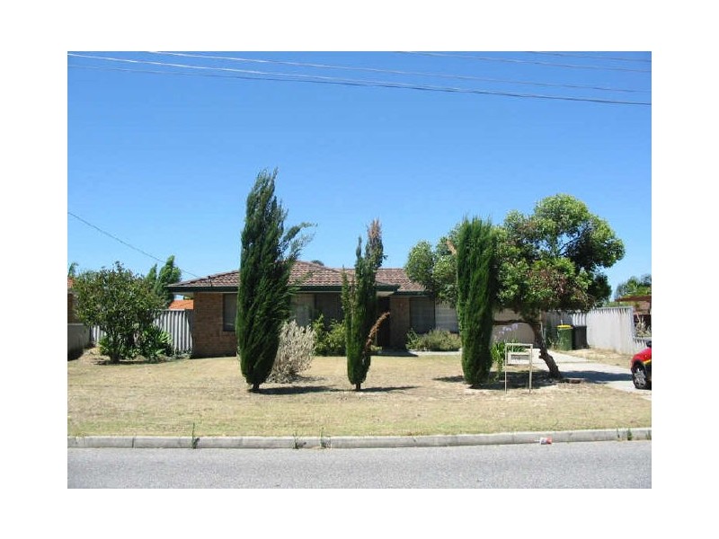 112 Strawberry Drive, Seville Grove WA 6112