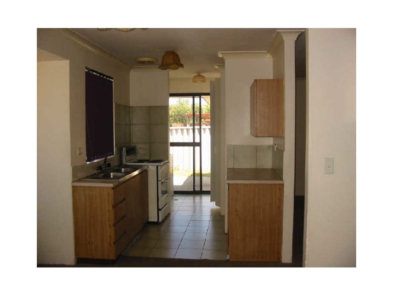 112 Strawberry Drive, Seville Grove WA 6112