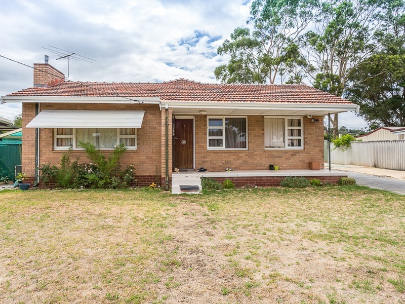 12 Badbury Road, Armadale WA 6112