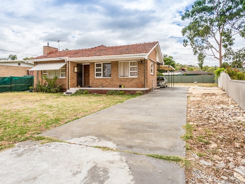 12 Badbury Road, Armadale WA 6112
