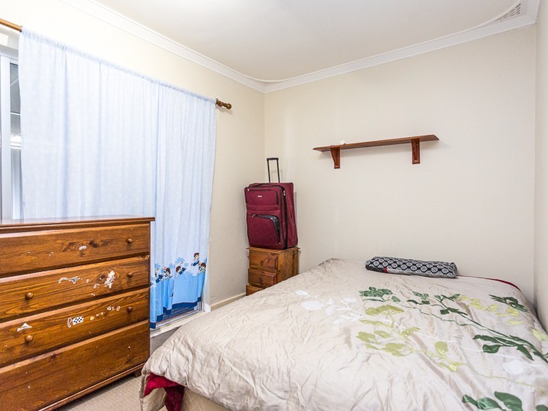 12 Badbury Road, Armadale WA 6112
