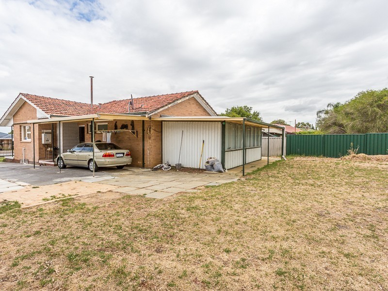 12 Badbury Road, Armadale WA 6112