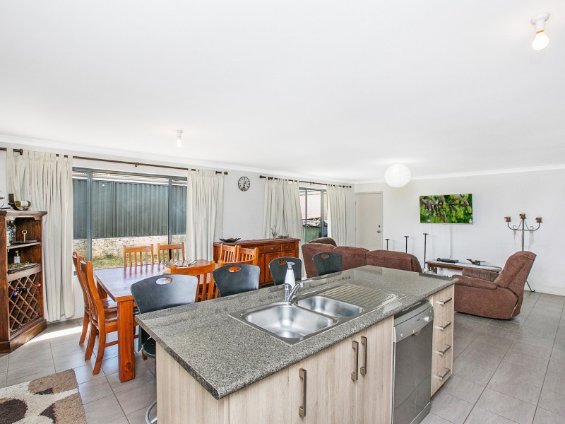 13 Ameer Way, Beeliar WA 6164