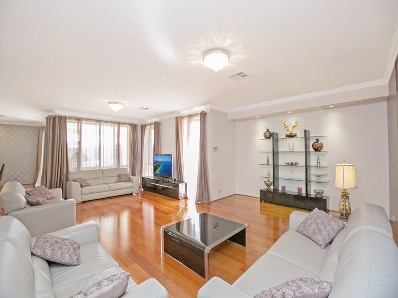 20 Beukers Way, Piara Waters WA 6112