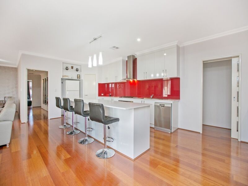20 Beukers Way, Piara Waters WA 6112