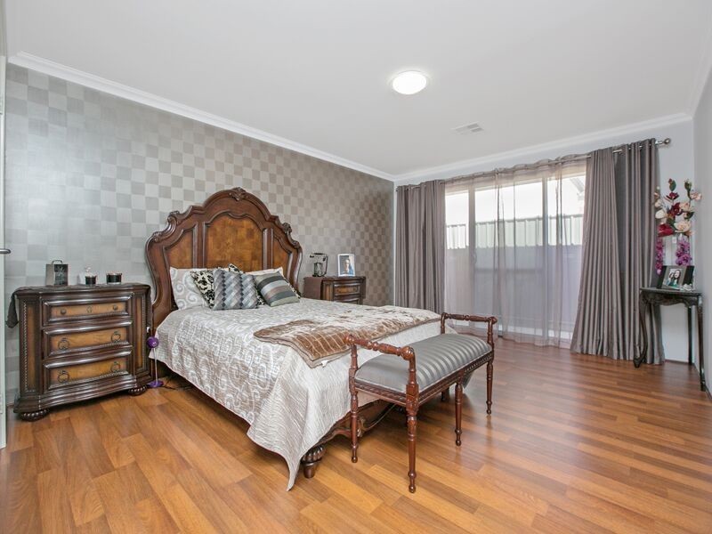 20 Beukers Way, Piara Waters WA 6112