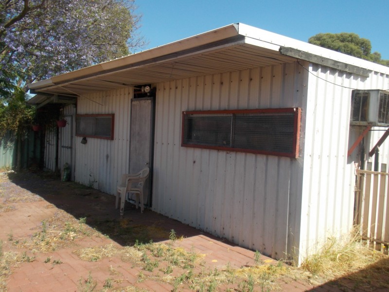 20 Tomah Road, Armadale WA 6112