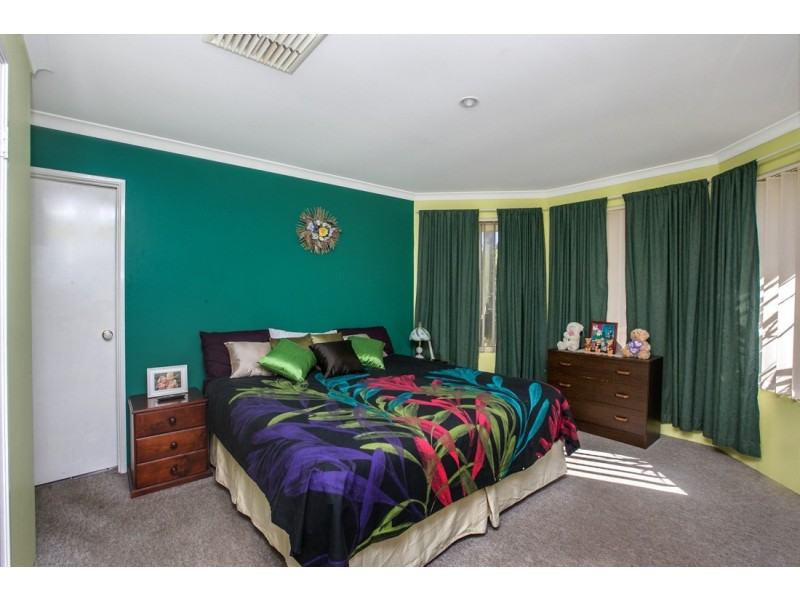 14 Ardmair Close, Seville Grove WA 6112