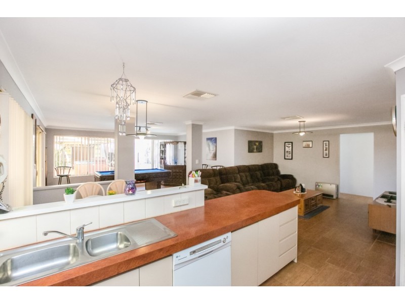 14 Ardmair Close, Seville Grove WA 6112