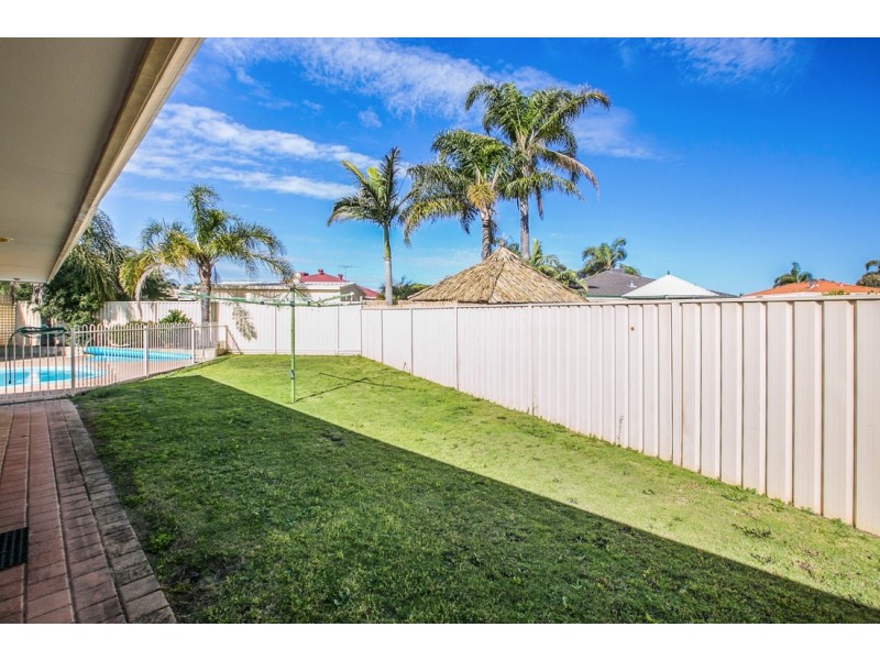 14 Ardmair Close, Seville Grove WA 6112