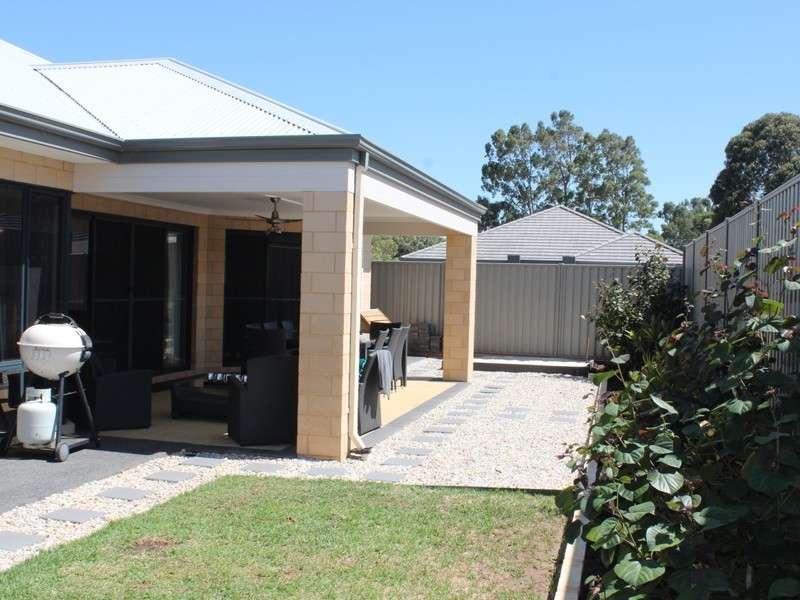 1 Dagostino Road, Byford WA 6122