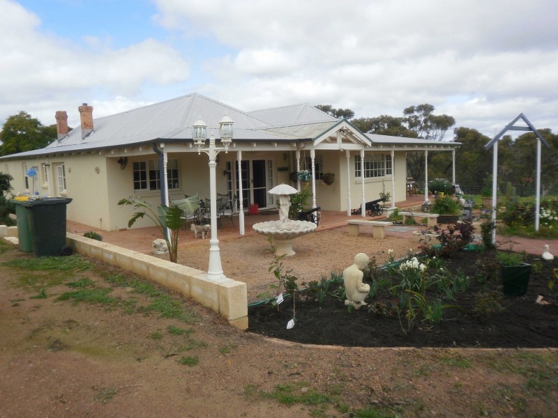 24 Balfour Street, Pingelly WA 6308