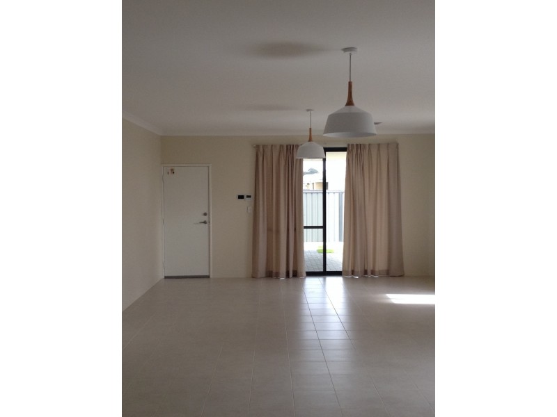 84 Kardan Boulevard, Byford WA 6122