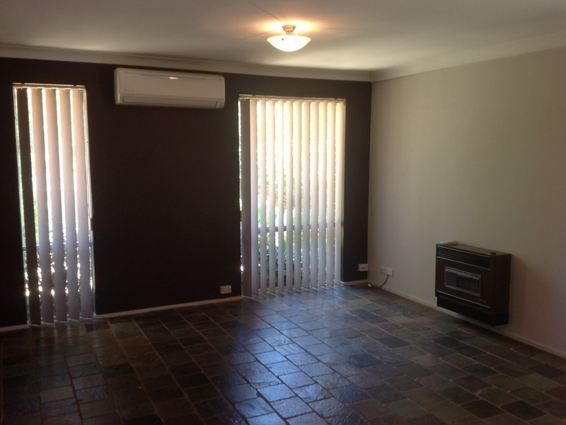 2 Robin Court, Armadale WA 6112