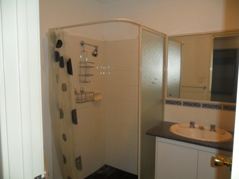 117 Seville Drive, Seville Grove WA 6112