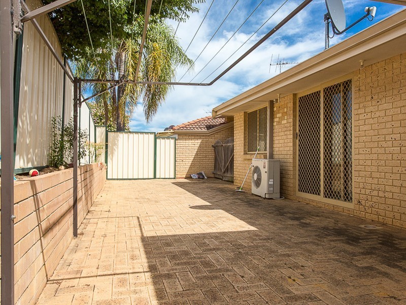 Unit 11/18 Lathwell Street, Armadale WA 6112