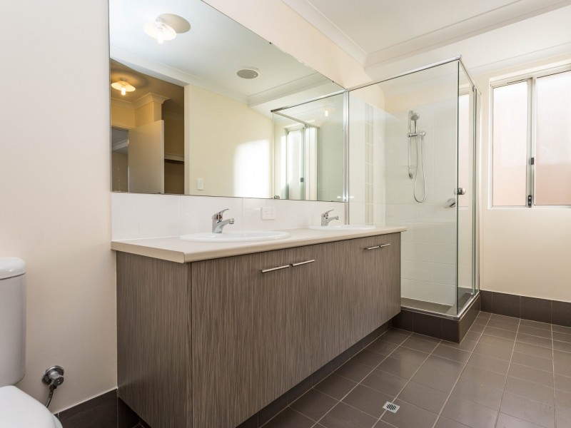 37 Peavey Street, Whitby WA 6123