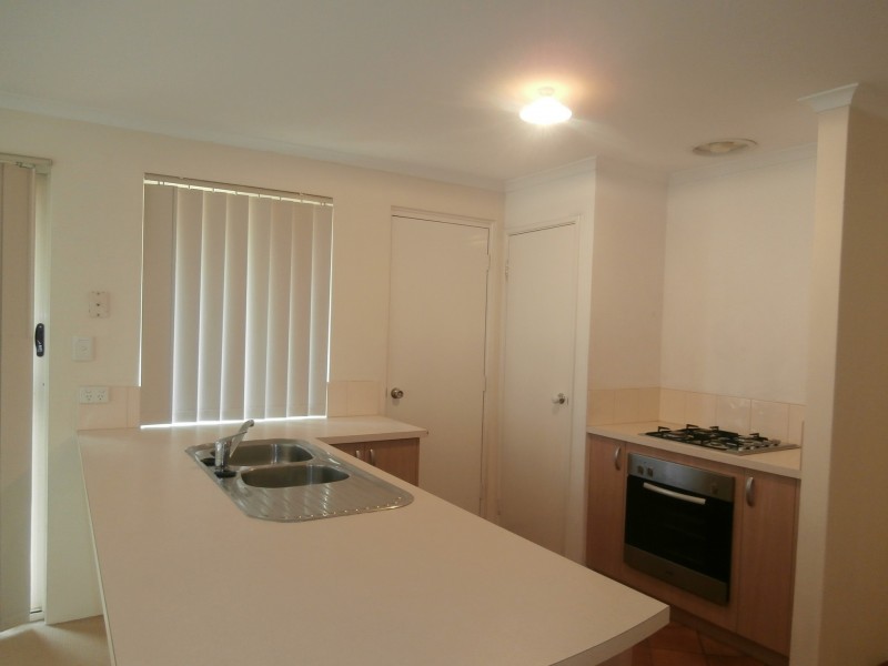 11 Higgs Court, Brookdale WA 6112