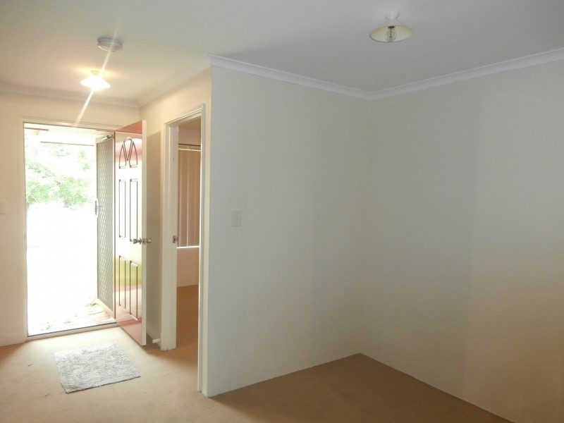 11 Higgs Court, Brookdale WA 6112