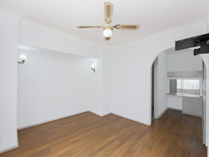 285 Railway Avenue, Armadale WA 6112