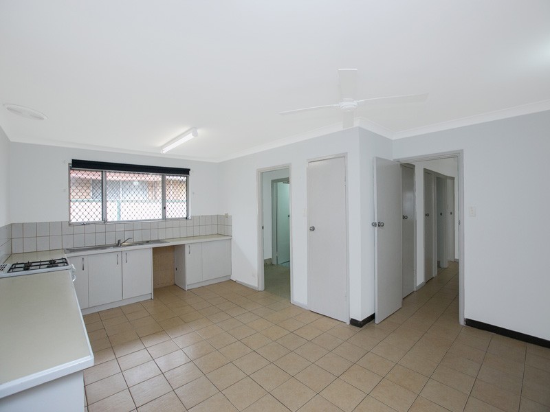 285 Railway Avenue, Armadale WA 6112