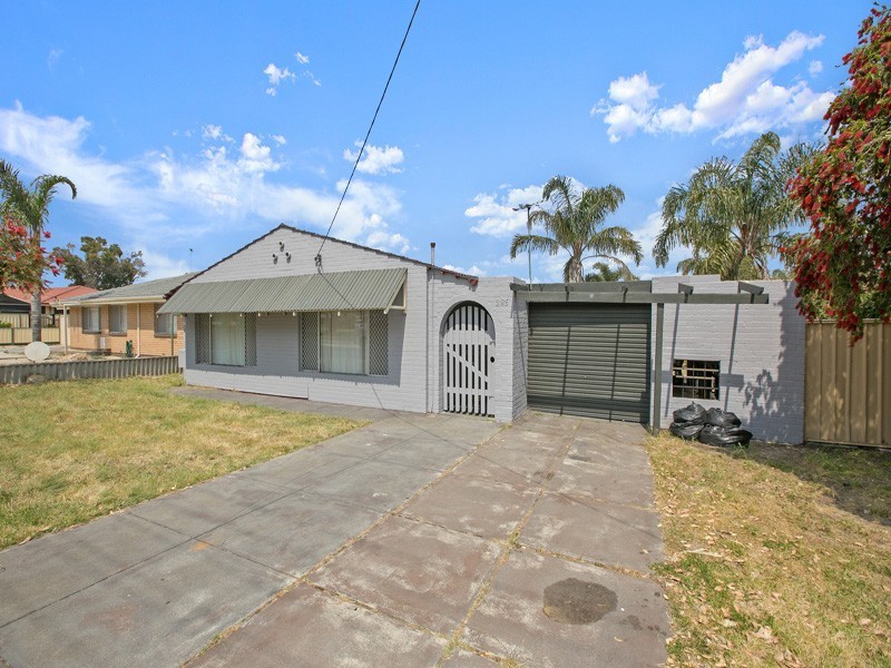 285 Railway Avenue, Armadale WA 6112